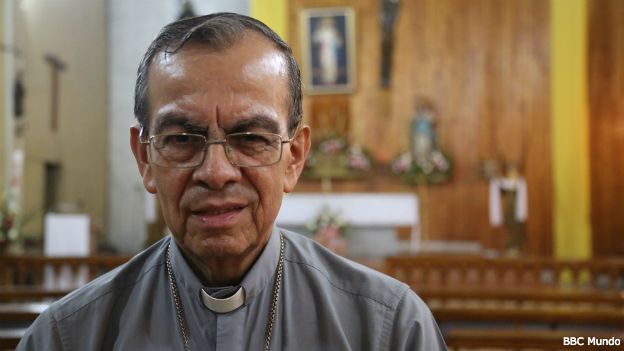 Gregorio Rosa Chávez, obispo auxiliar de San Salvador