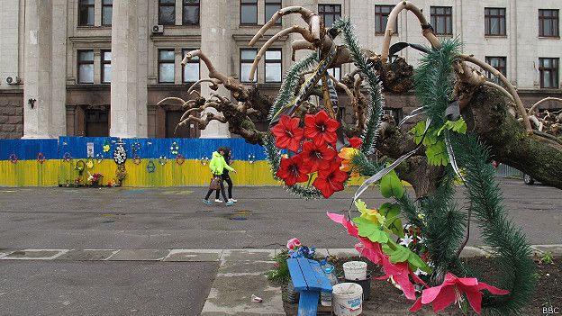 150429145054_odessa_kulikovo_memorial_624x351_bbc.jpg
