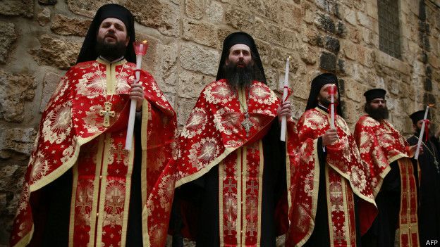 Sacerdotes griegos de la iglesia ortodoxa