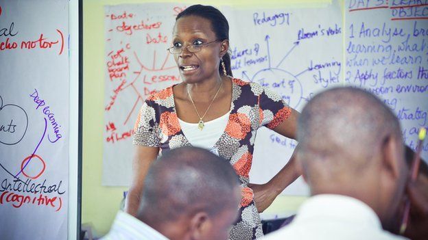 Maestra en Uganda