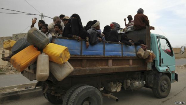 الحوثيون يقبلون الهدنة وانتقادات أممية للقصف الذي يطال المدنيين باليمن 150509233605_yemen_sada_640x360_reuters