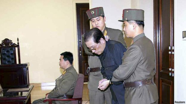 尽管朝鲜官员随后拒绝证实外界有关张成泽被“犬决”的传闻，但是声称他遭到了“枪决”。