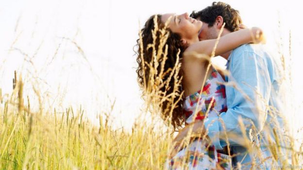 150716101552_couple_kissing_640x360_bbc_