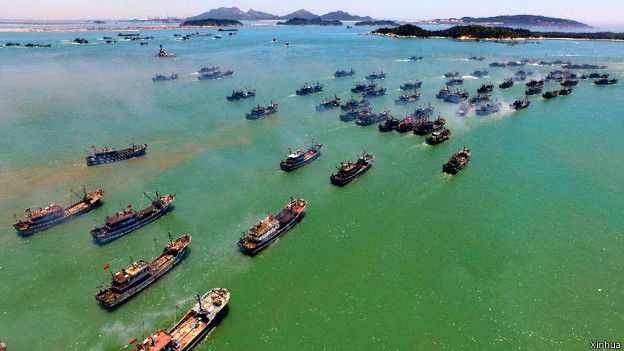 150803083035_fishing_boats_624x351_xinhua.jpg