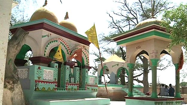 पाकिस्तान के सिंध प्रांत में हिंदू मंदिर.
