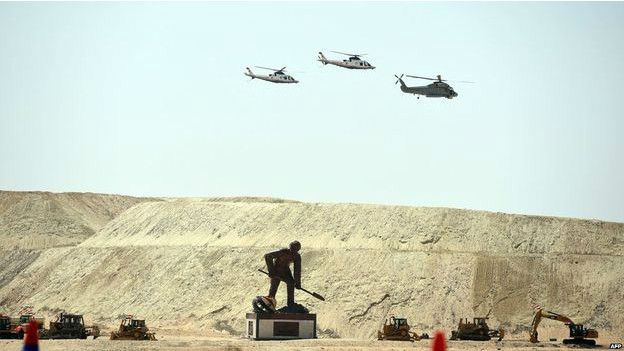 150806162458_suez_canal_expansion_624x35