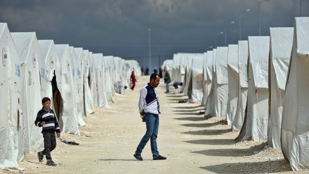 Refugiados sirios en un campo de Turquía.