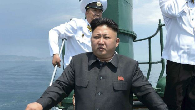 Семь "изобретений" Северной Кореи, о которых мы мало знаем 6 Kim_on_submarine
