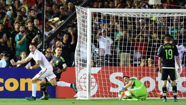 Geoff Cameron celebra su gol.