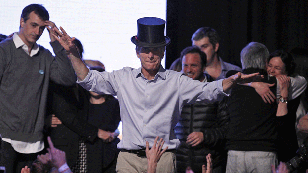 Macri festejando
