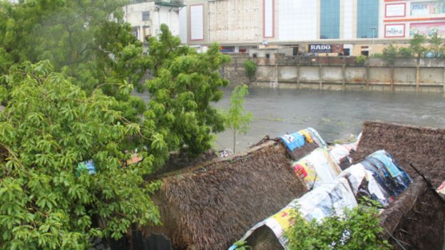 151116165905_chennai_flood_512x288_bbc_n