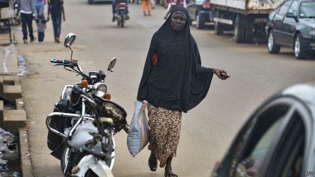 151118164116_burqa_ban_cameroon_3_624x35