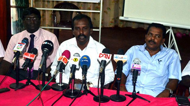 சிவசக்தி ஆனந்தன், டாக்டர் சிவமோகன், வடமாகாண சபை உறுப்பினர்களான ம.தியாகராசா, ஆர்.இந்திரரசா, எம்.பி.நடராசா ஆகியோரும் தமிழரசுக் கட்சியின் சார்பில் வடமாகண சுகாதாரத்துறை அமைச்சர் டாக்டர் சத்தியலிங்கம், தமிழீழ மக்கள் விடுதலை முன்னணியின் சார்பில் வடமாகாண சபை உறுப்பினர் ஜி.ரி.லிங்கநாதன் ஆகியோர் இந்த செய்தியாளர்கள் சந்திப்பில் கலந்து கொண்டிருந்தனர்.