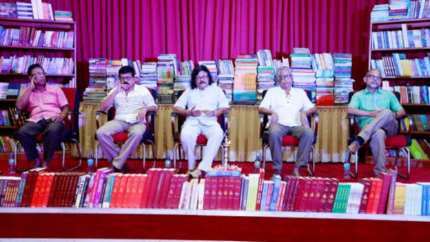 151129164141_jaffna_library_books_donati