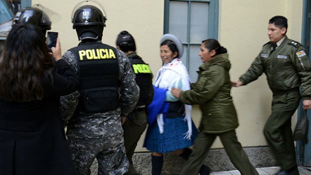 Detención exministra de Evo