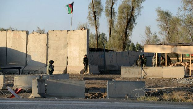 151209122543_kandahar_army_base_512x288_