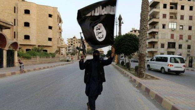 http://ichef.bbci.co.uk/news/ws/624/amz/worldservice/live/assets/images/2015/12/20/151220113533_islamic_state_flag_624x351_reuters_nocredit.jpg