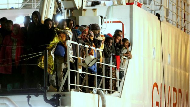 صنداي تايمز: بوتين اجتمع سرا بزعيم طالبان