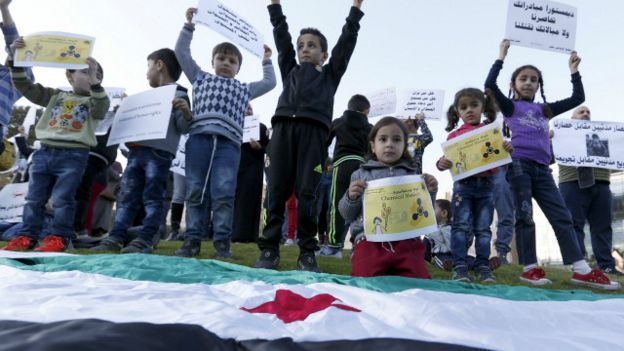 Civis vem protestando contra o cerco a Madaya - Reuters
