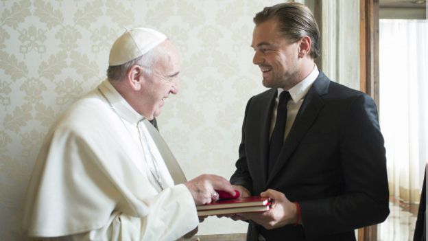 Leonardo Dicaprio y el papa Francisco
