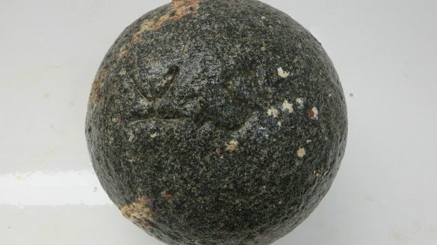 Bala de cañón de piedra