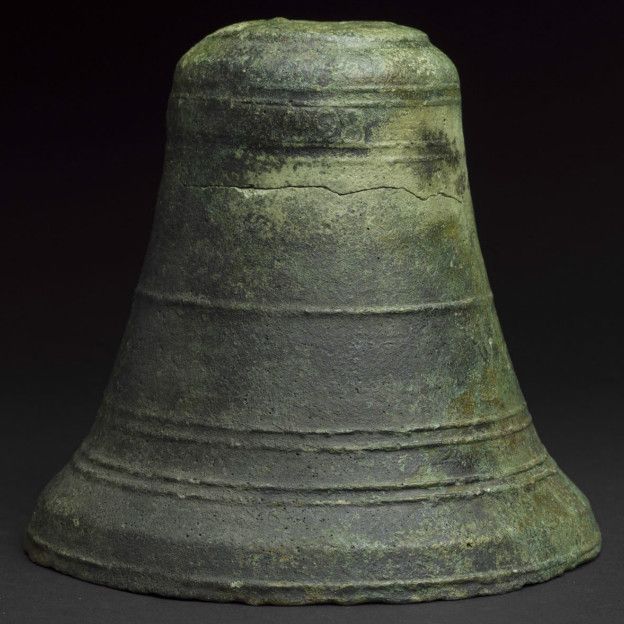 Campana de bronce