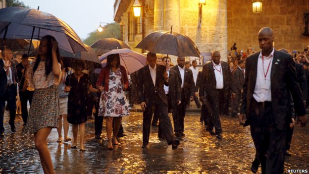 El presidente Obama y su familia pasean por La Habana Vieja