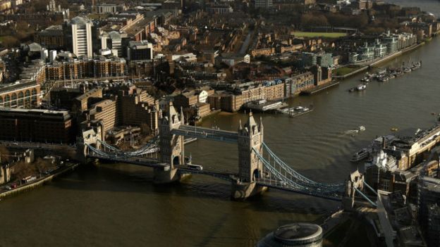 布鲁塞尔连环爆炸:我们知道的是什么?(组图)