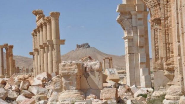 பல்மைரா நகரின் பண்டைய நினைவுச் சின்னங்களை ஐ.எஸ் அழித்துள்ளது