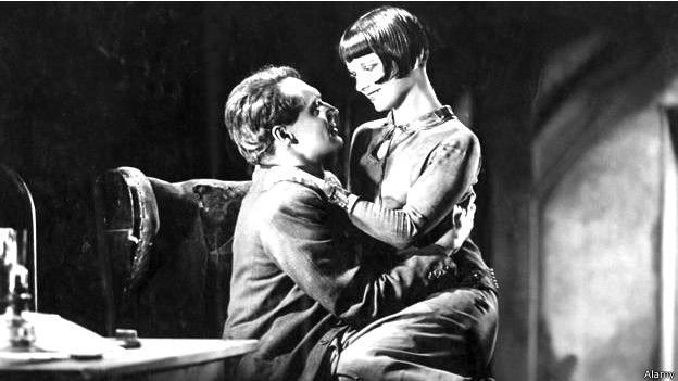 http://ichef.bbci.co.uk/news/ws/624/amz/worldservice/live/assets/images/2016/04/15/160415140442_in_1928_louise_brooks_played_an_empowered_courtesan_624x351_alamy.jpg