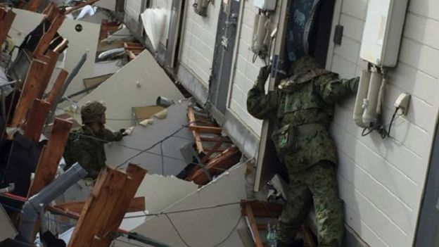160418083622_japan_earthquake_640x360_reuters_nocredit.jpg
