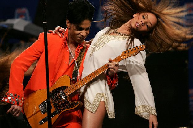 Muchas de las letras de las canciones de Prince hablan de sensualidad y erotismo.