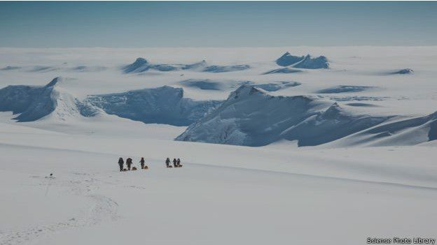 http://ichef.bbci.co.uk/news/ws/624/amz/worldservice/live/assets/images/2016/04/24/160424180133_could_we_pump_seawater_into_the_heart_of_antarctica_and_freeze_it_624x351_sciencephotolibrary.jpg
