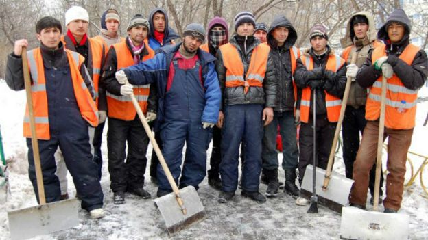 Как нанять на работу таджикскую семью, работа для студеньов в москве и скупка сувениров ручной работы в спб Как нанять на работу таджикскую семью