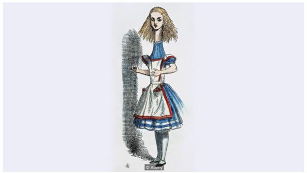 Некоторые из читателей сказки Льюиса Кэрролла увидели в ней сексуальный подтекст и описание действия наркотиков