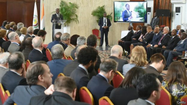Discours du président Alassane Ouattara à Abidjan devant une délégation de 150 dirigeants d'entreprise français, le 28 avril 2016