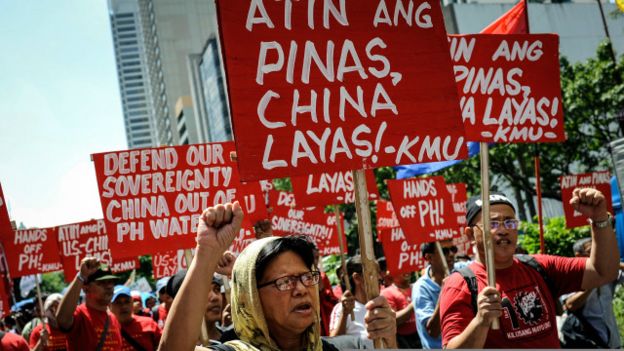 Người Philippines biểu tình phản đối các tuyên bố chủ quyền củaTrung Quốc ở Biển Đông