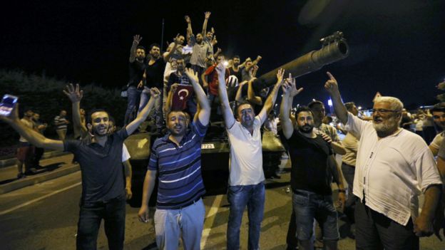 160716041056_turkey_gallery_02_976x549_r