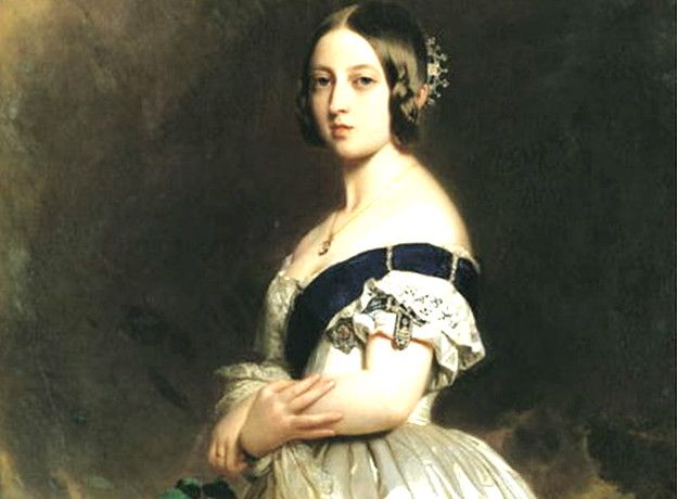160828060856_queen_victoria_coronet_624x