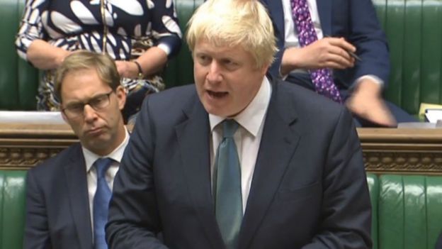 جونسون: بريطانيا تدرس خيار العمل العسكري في سوريا