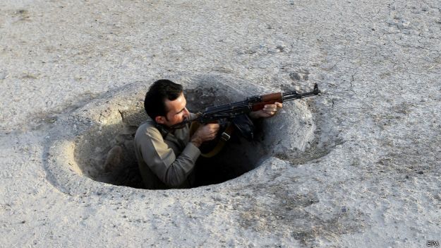 140925145612_peshmerga_fighter_624x351_epa.jpg