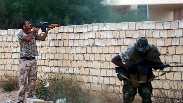 141010103203_tripoli_clashes_624x351_afp.jpg