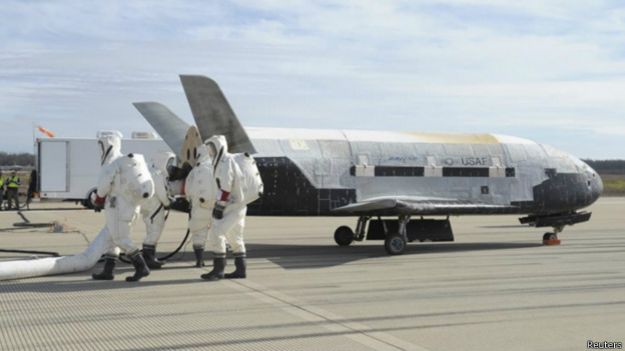 Беспилотный космический корабль ВВС США Boeing X-37B