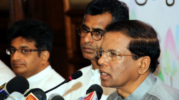 141202100029_maithripala_sirisena_champi