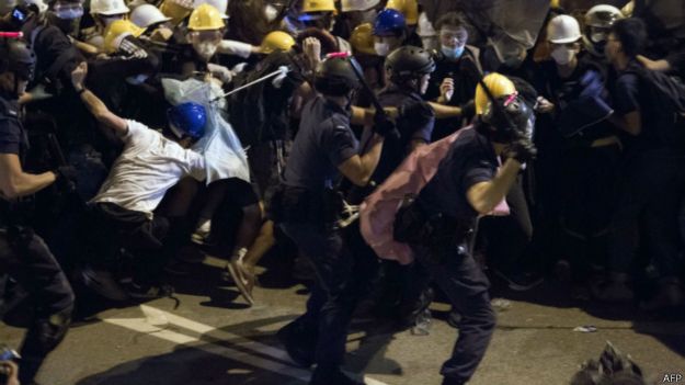 Admiralty Hong Kong clash