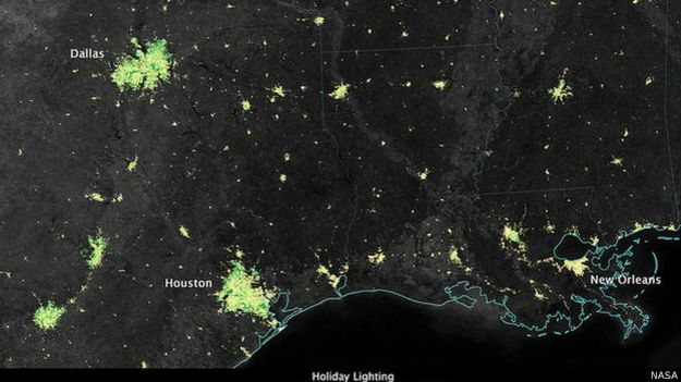 Imagen satelital nocturna de Estados Unidos.