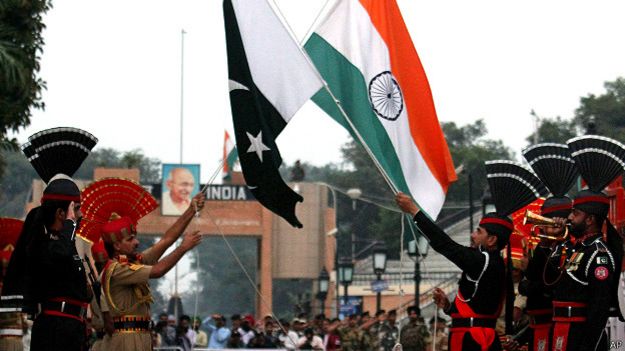 भारत और पाकिस्तान के राष्ट्रीय ध्वज