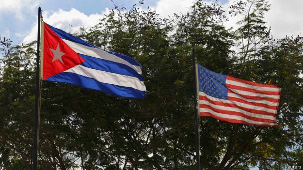 Banderas de Cuba y EE.UU.