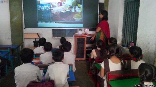 हिंदुत्व- इस्लाम की शिक्षा देने वाला मदरसा 
