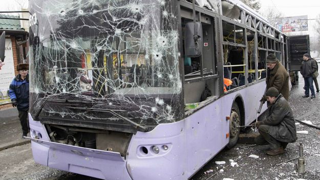 После обстрела в Донецке